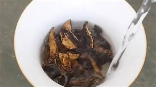 在泡陈皮茶之前为什么要洗茶  4